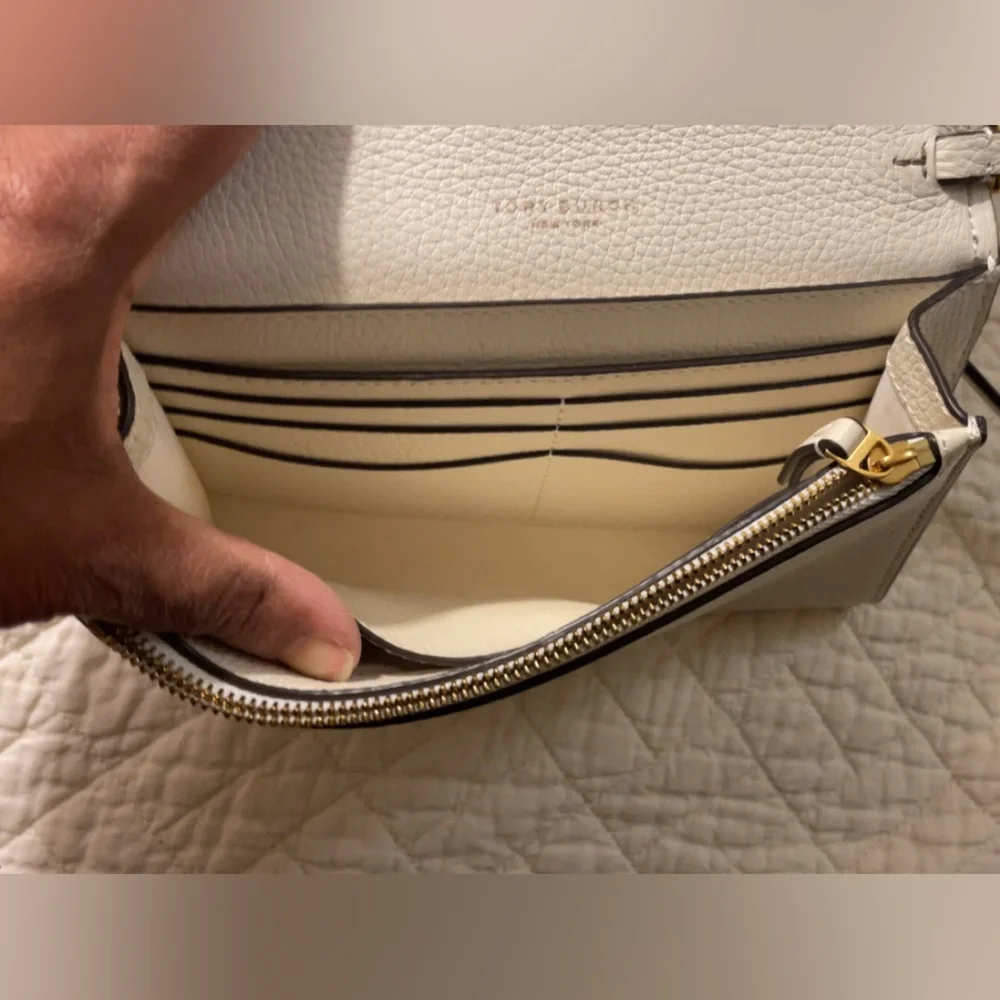 Tory Burch off white Crossbody Bag - Picture 6 of 8